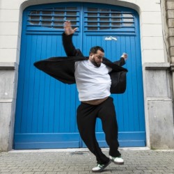 Bigger – France Showcase