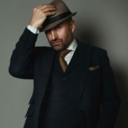 Mat Ricardo: The Extraordinary Gentleman