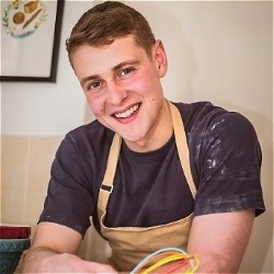 Talking Cakes with Peter Bakes