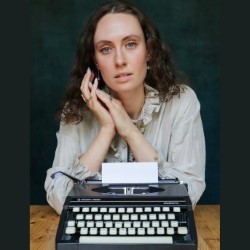 The Poetess