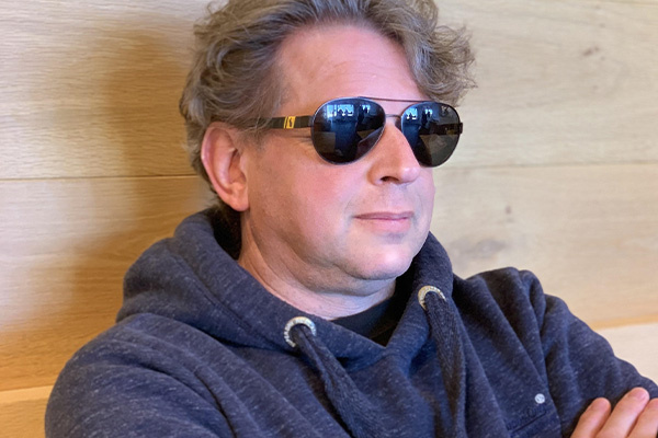 Peter F Hamilton: Space Opera Goes Digital