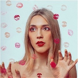 Alex Franklin: Kiss Me x