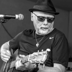 Acoustic Blues with Derek Smith