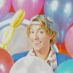 Scottish Family Panto Fun with Mr ButtonZ and The Buttons Show!