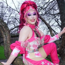 Wanted: Drag or Alive!