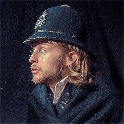 Adventures of the Improvised Sherlock Holmes