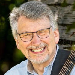 Hand Picked – Celebrating 40 Years in Music