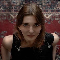 Julia. 1984