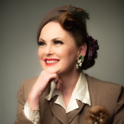 Lili Redman: Siren