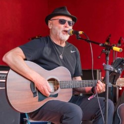 Derek Smith Sings The Blues