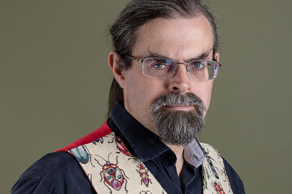 Adrian Tchaikovsky: The Darkness Looked Back