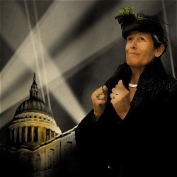Mrs Roosevelt Flies to London