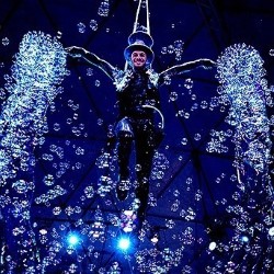The Flying Bubble Show