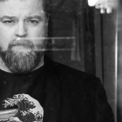Glenn Wool Is Luv (Sic)