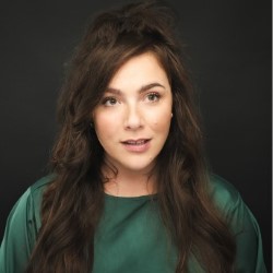 Anna Thomas: How to Juggle a Ferret